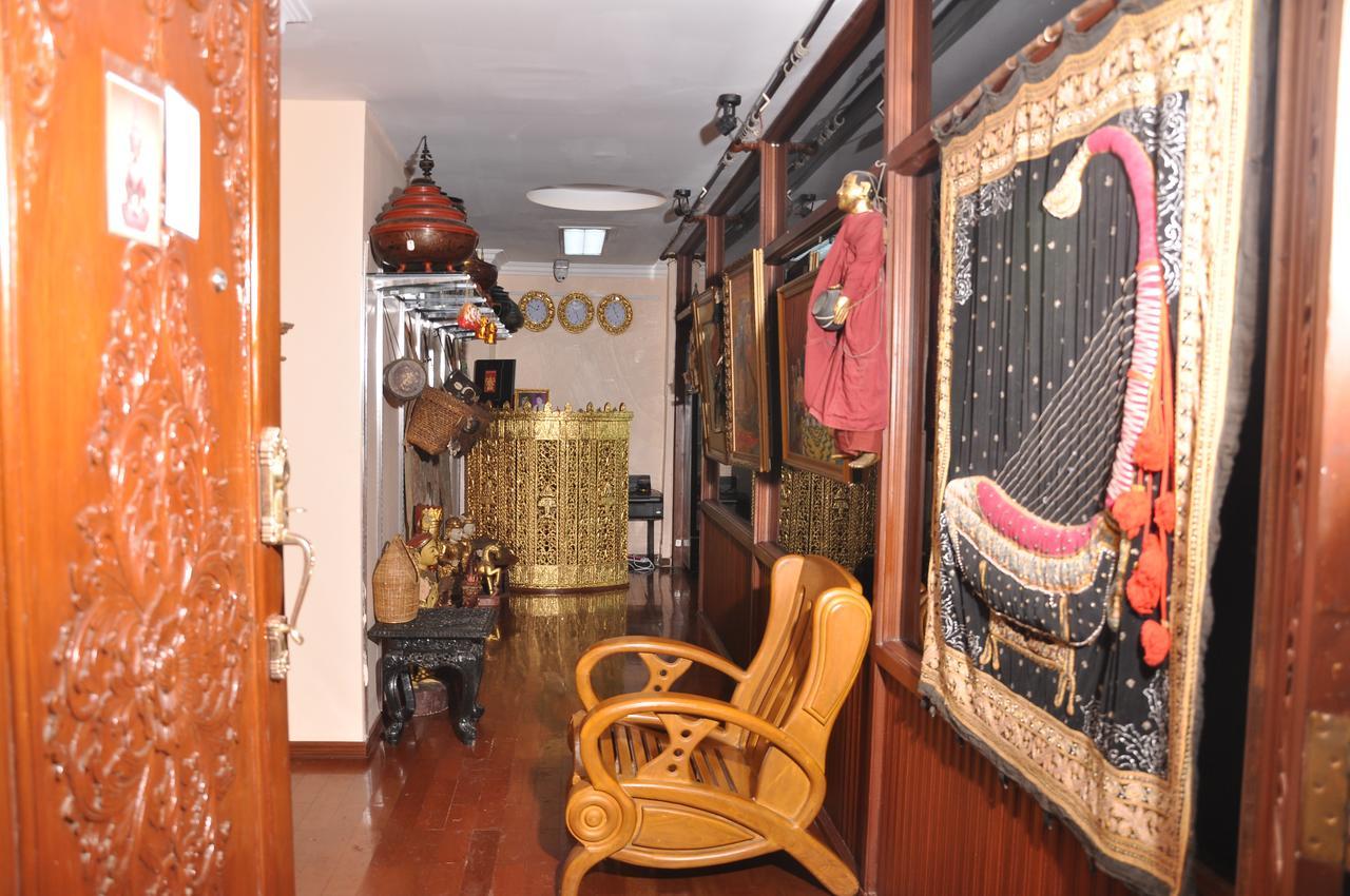 Asian Bliss Myanmar Hostel Янгон Екстер'єр фото