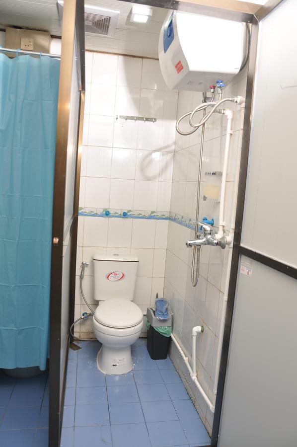 Asian Bliss Myanmar Hostel Янгон Екстер'єр фото